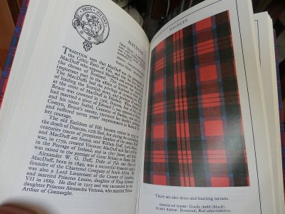 画像1: 洋書 The Clans and Tartans of Scotland/Robert Bain